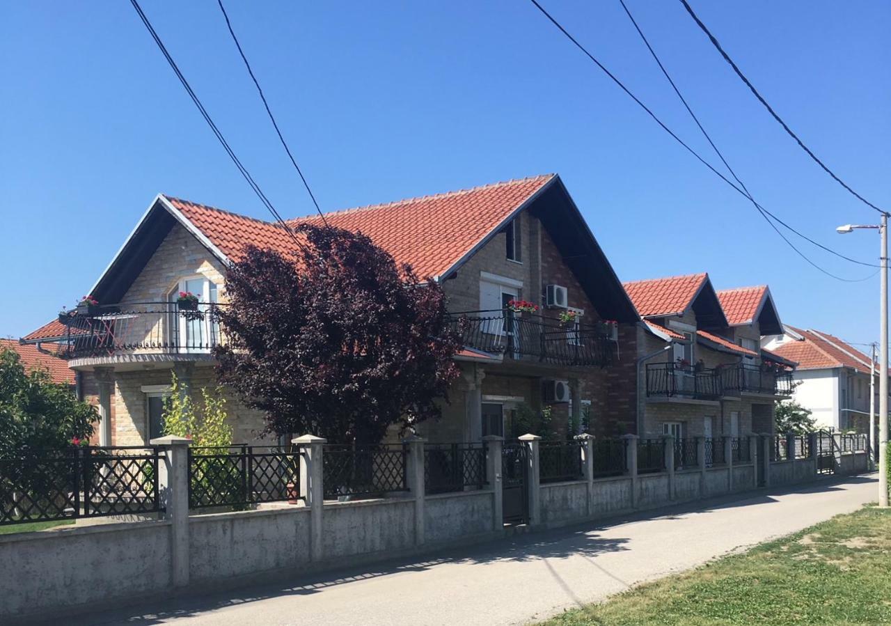 Sangaj Apartment Белград Екстериор снимка